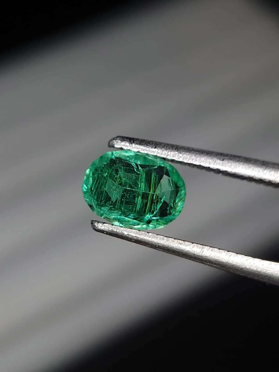 0.7ct Natural Panjsher Emerald Oval Faceted from Afghanistan — view 5